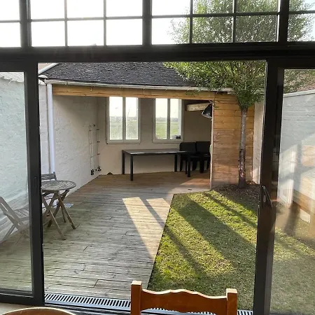 Hébergement de vacances Cosette En Sandalette à Montreuil-sur-mer *